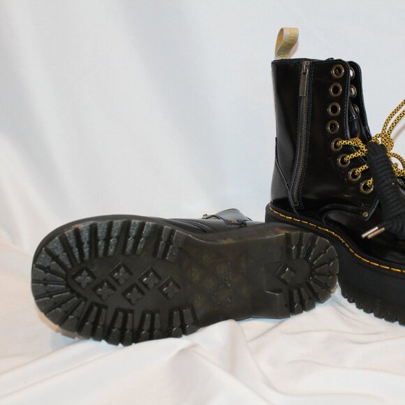 NIB DR MARTENS JADON MAX BLACK PLATFORM VEGAN LEATHER MOTO COMBAT BOOTS SZ 8 - Picture 7 of 8